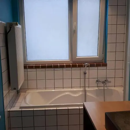 Le Coeur Sur La Main